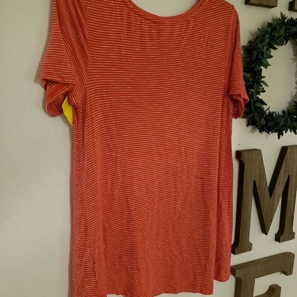 Old Navy Women short sleeve top size Small - Picture 5 of 5